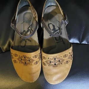 OTBT Flats
